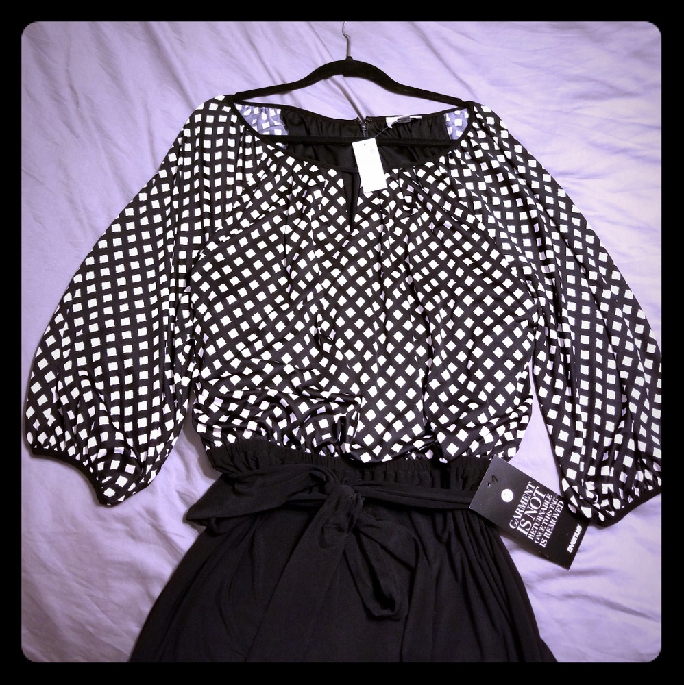 Brand new Blk / White Belted Jumpsuit - Sz 18/20